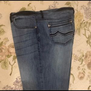 Búfalo Jeans style Candace.